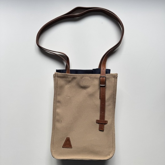 Aerrem Handbags - AERREM Canvas Water Bottle/Wine/Coffee Traveler‎ Tote Carrier Leather Strap